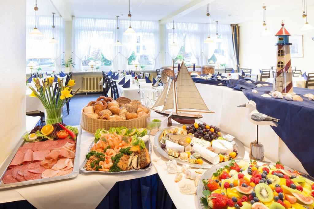 Hotel Senator Marina Ведел Екстериор снимка